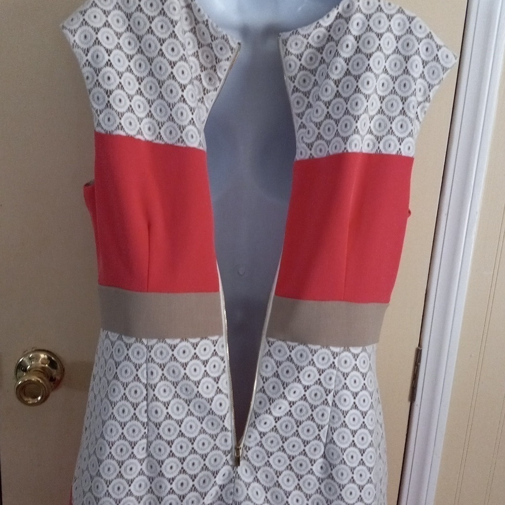 Women's Studio One Size 10 Sheath Dress. - Picture 5 of 7